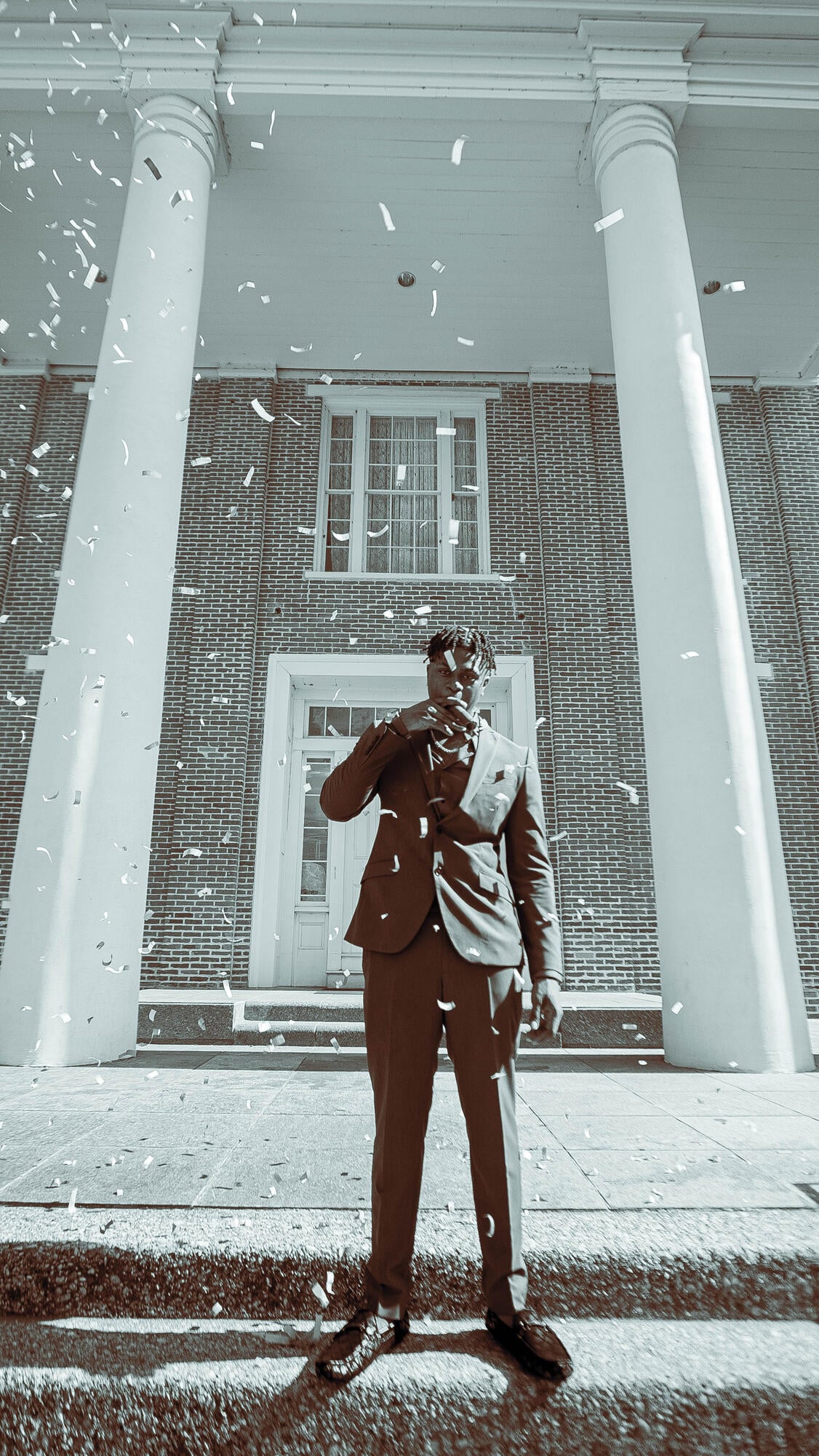 Graduation photography - image 11