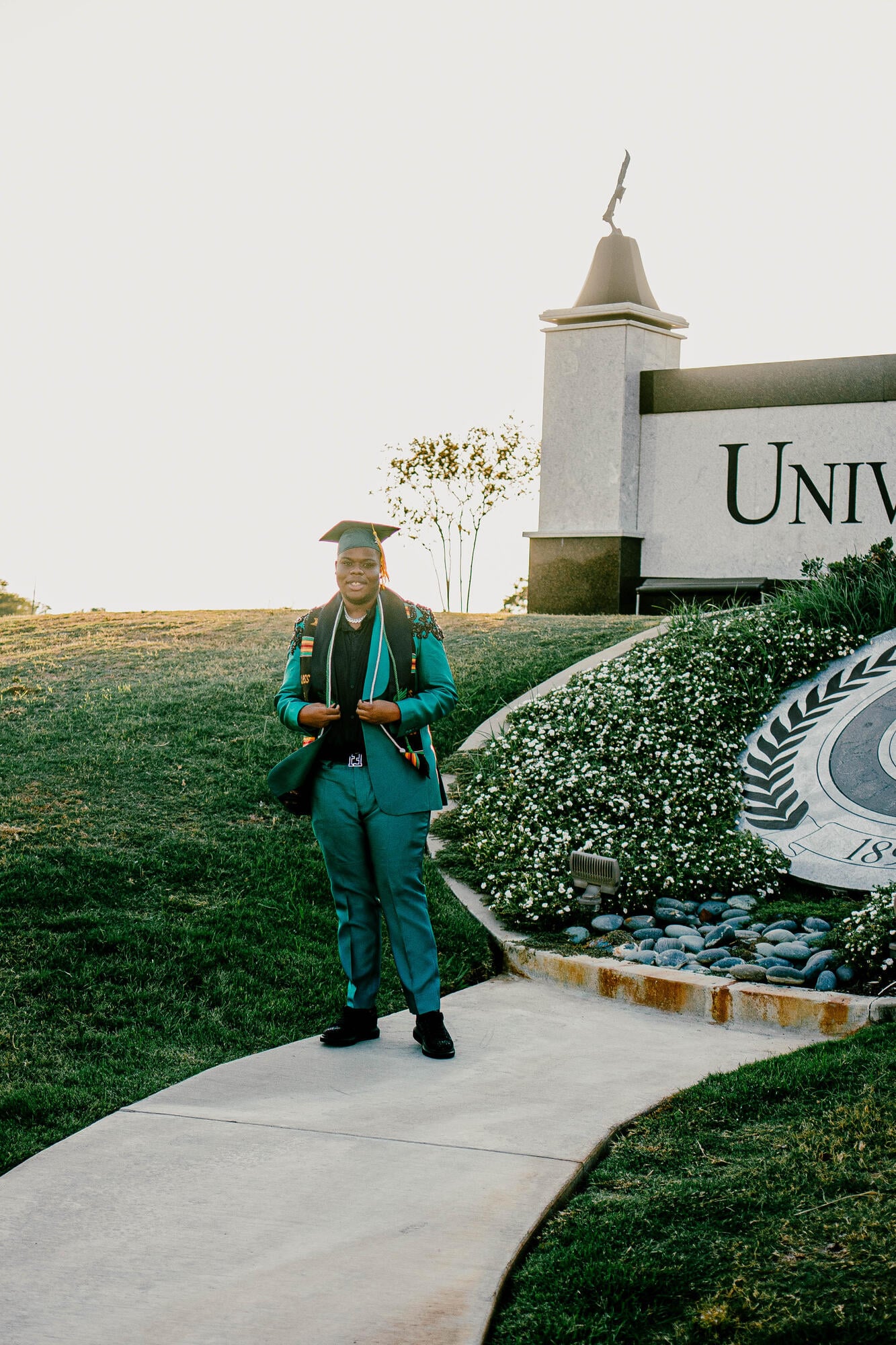 Graduation photography - image 13